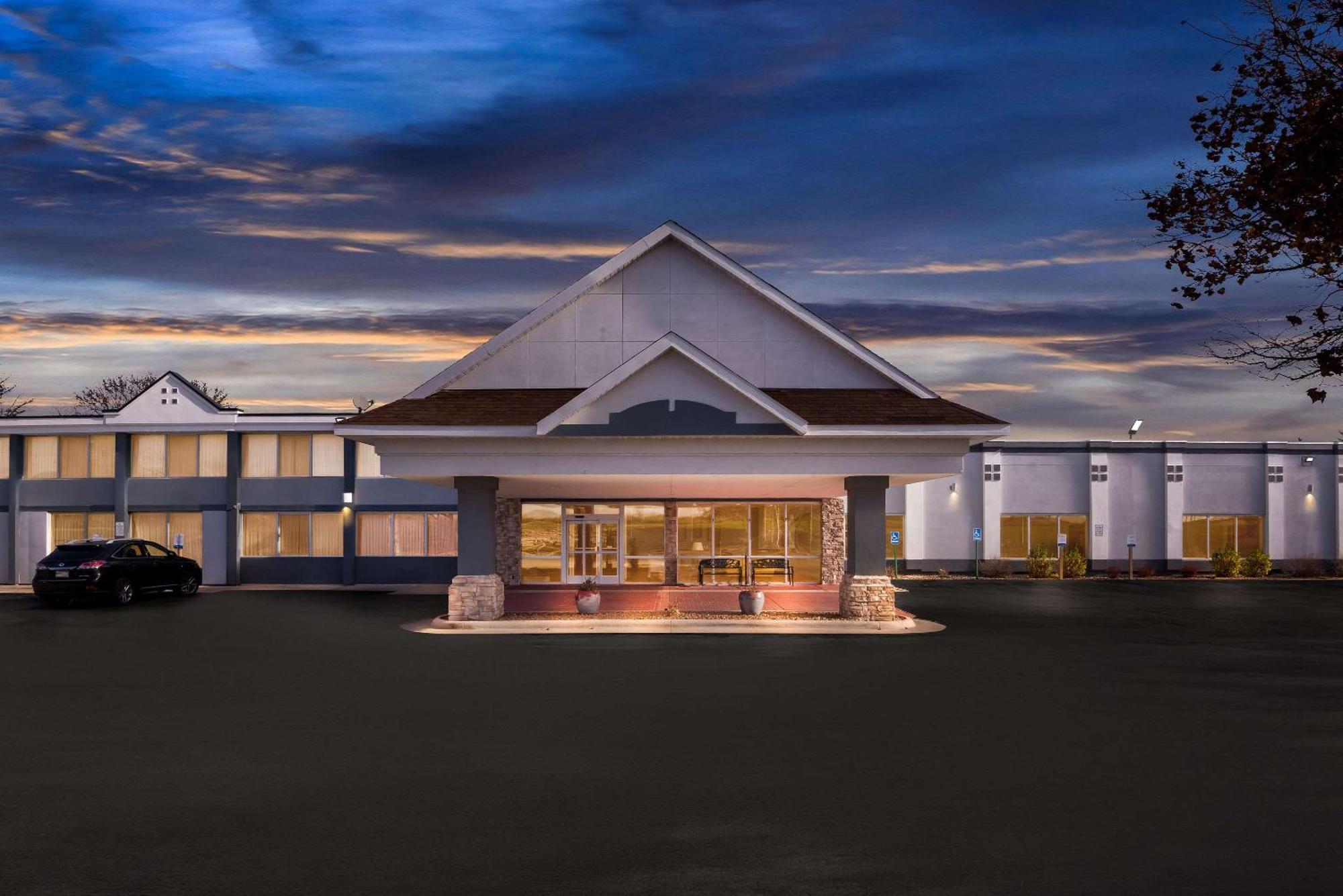 Quality Inn Fort Dodge Exterior foto
